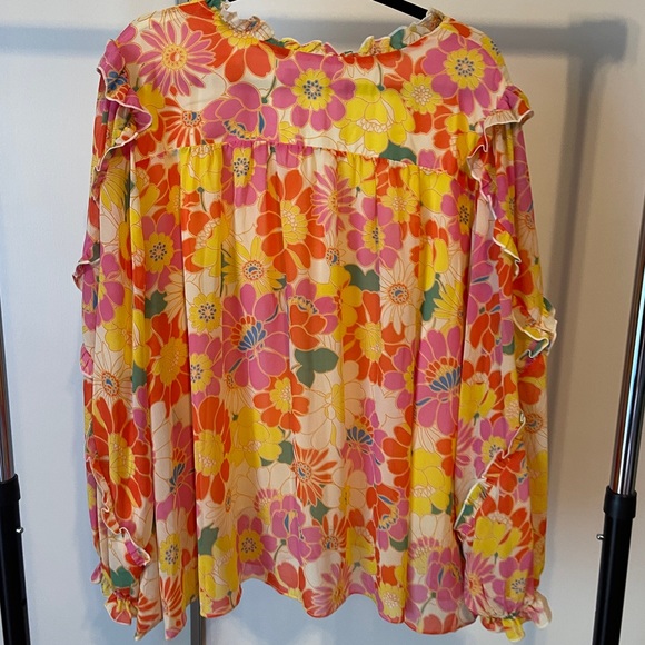Impressions Boutique Floral long sleeved blouse - Picture 4 of 4